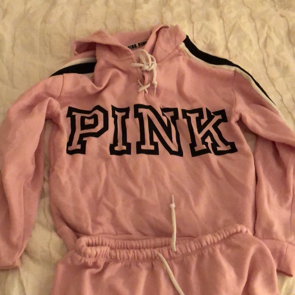 Pink VS sweatshirt